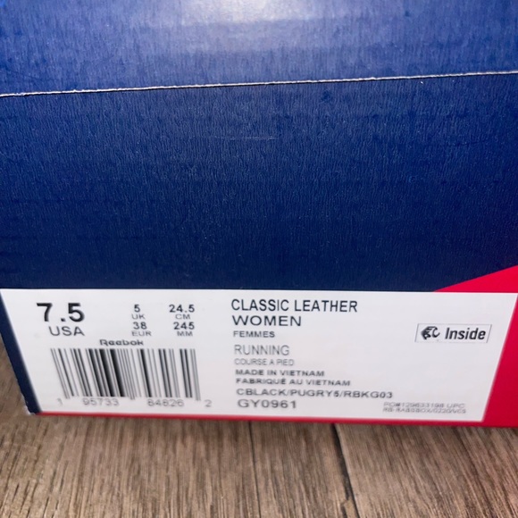 Classic Leather Reeboks - Picture 6 of 9